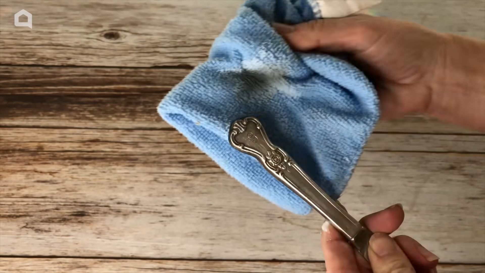 Toothpaste cleaning hacks