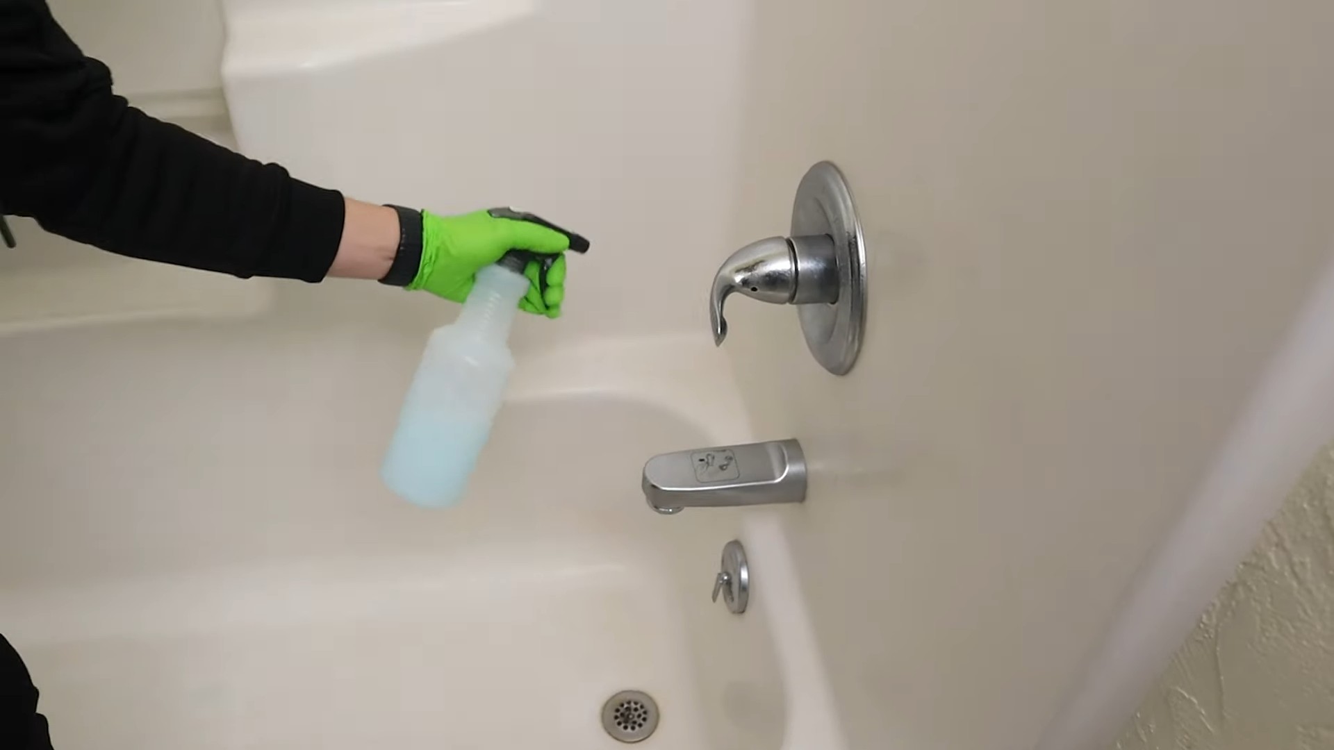 Vinegar cleaning everyday uses