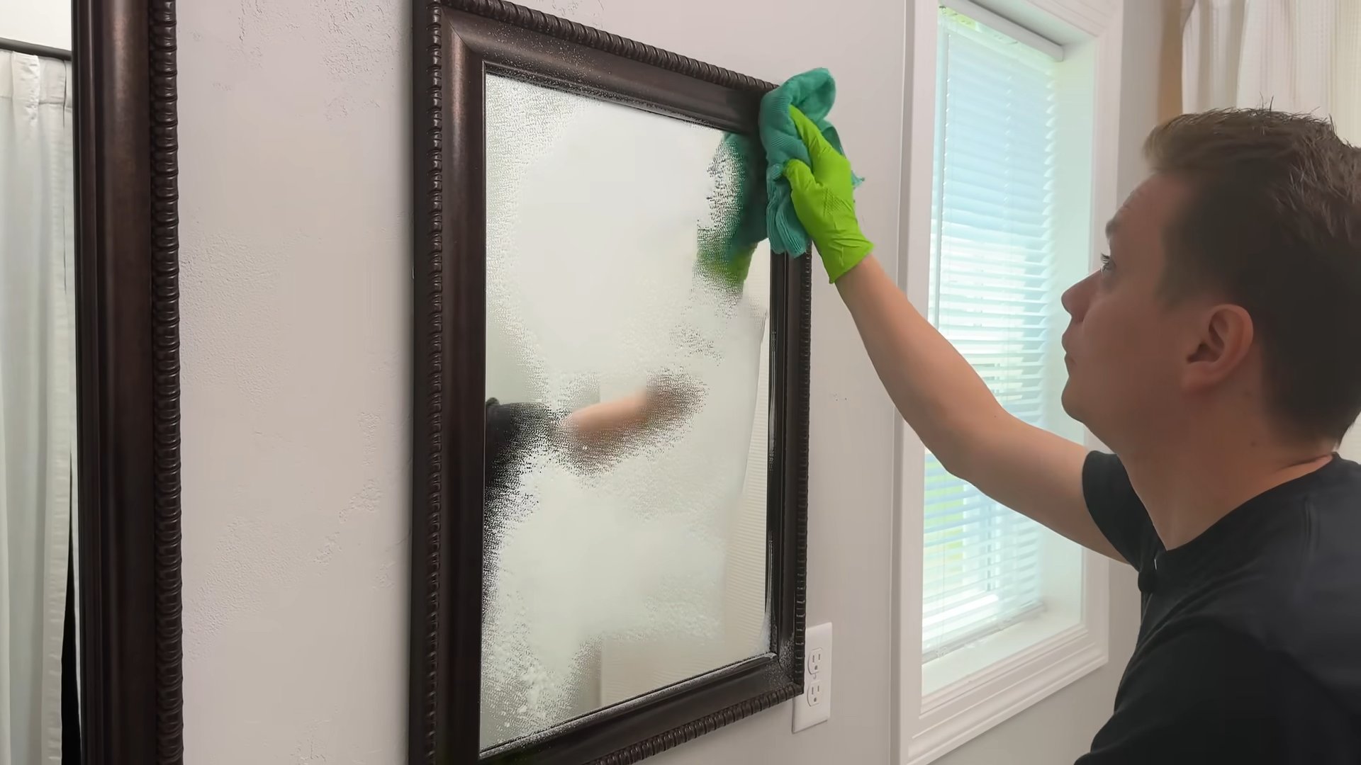 Simple Bathroom Cleaning Routine